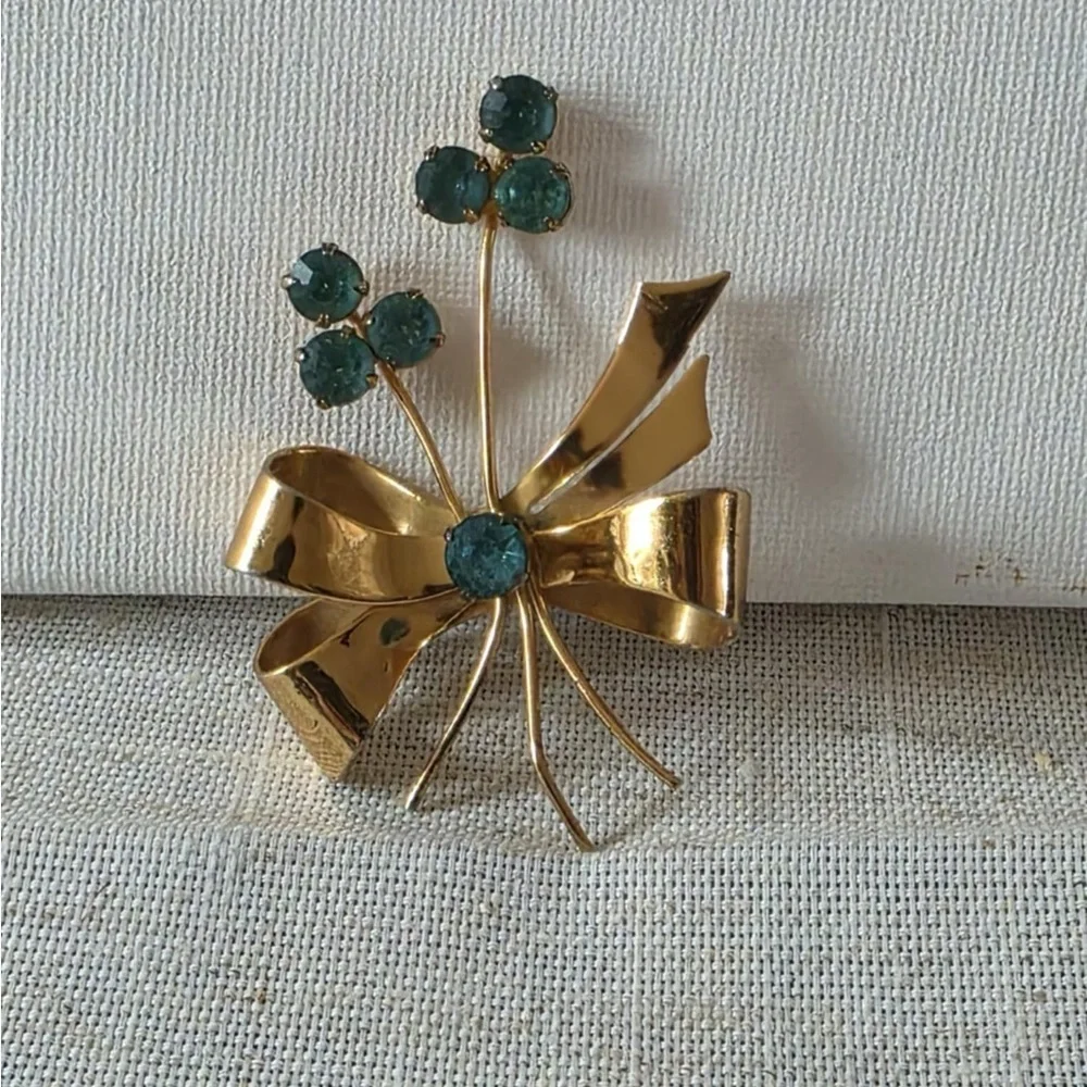 Vintage Coro Sterling - Brooch Silver w/ gold plating.